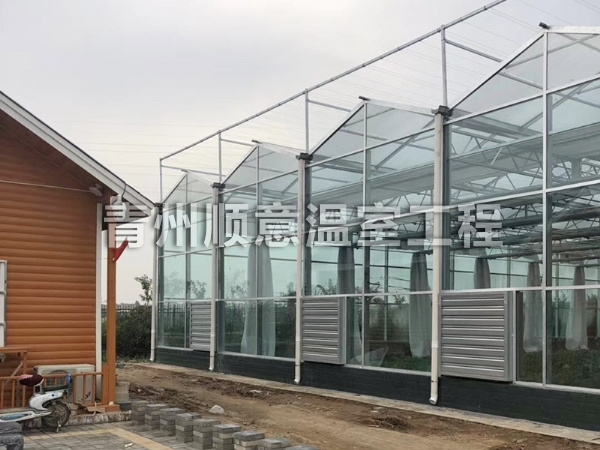 玻璃溫室工程施工建設(shè)的防雨措施